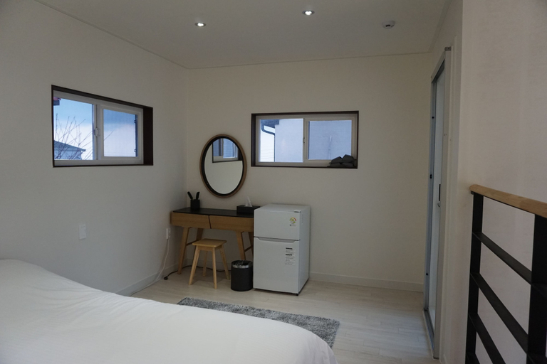 Bedroom 2, The Ocean Pension, Jeju