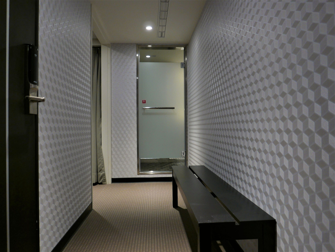 Others 3, Ours Inn II, Taipei City