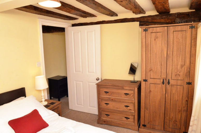 Bedroom 5, Cotswolds Valleys Accommodation-Med Hall, Gloucestershire