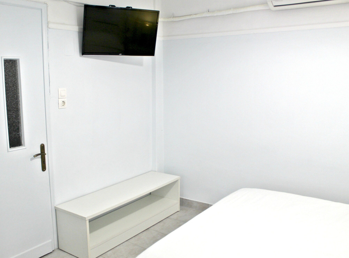 Bedroom 4, Nephiria, Under the Acropolis, In the heart of Plaka, Attica