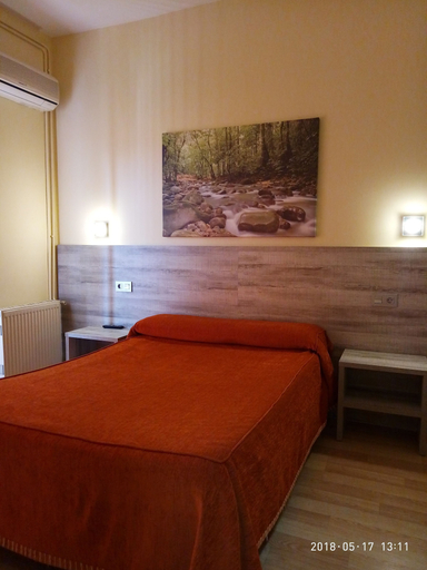 Bedroom 4, Hotel Yeste, Albacete
