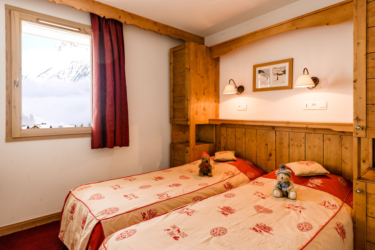 Bedroom 2, Résidence Lagrange Vacances Les Hauts de Comborcière, Savoie