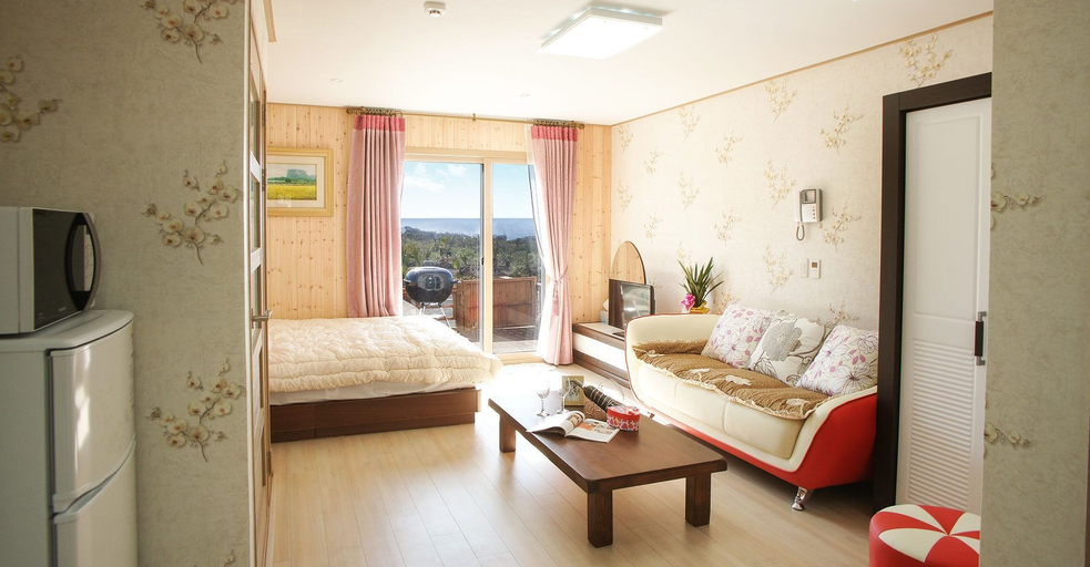 Bedroom 2, Lapaloma Pension, Jeju