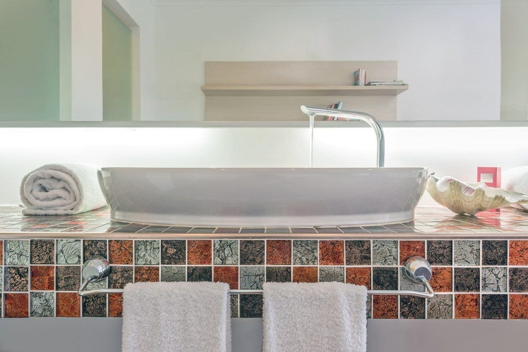 Bathroom 5, Amaria Beach Resort, South Aegean