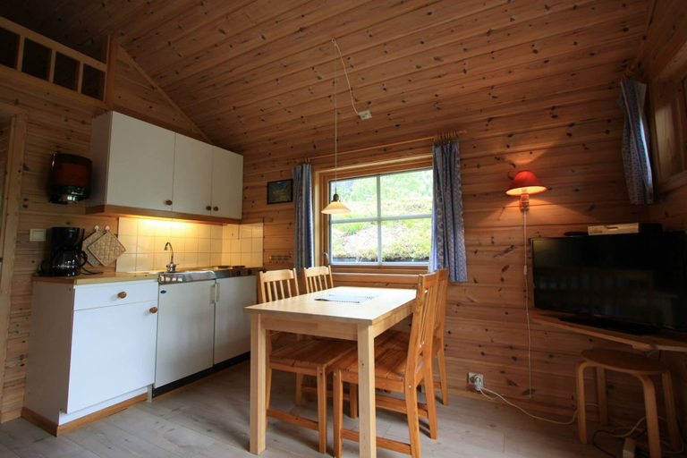 Others 4, Vinje Camping, Stranda