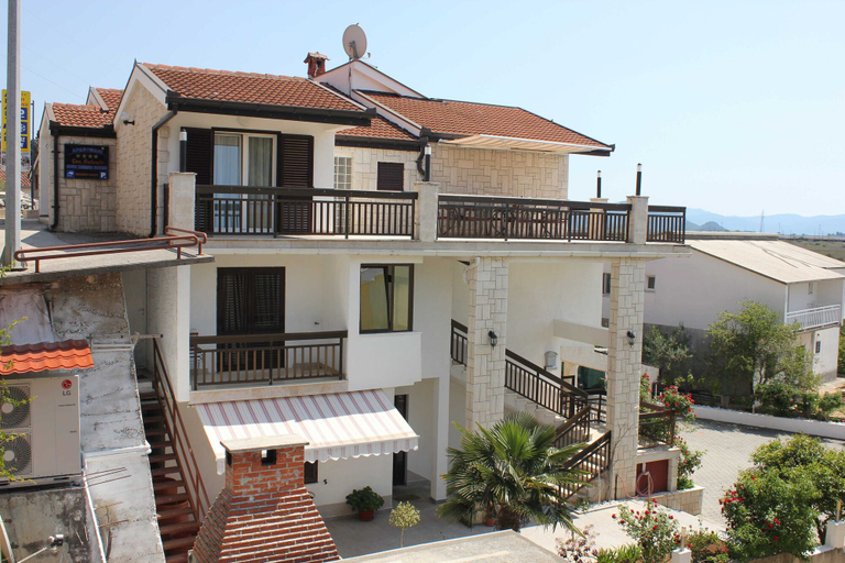 Exterior & Views 2, Guest House San Antonio, Ploče