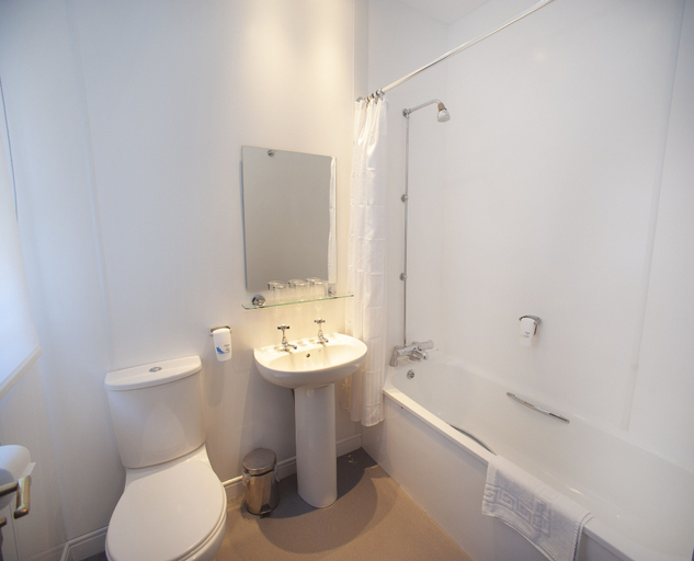 Bathroom 3, Shah of Persia, Poole by Marston's Inns, Poole
