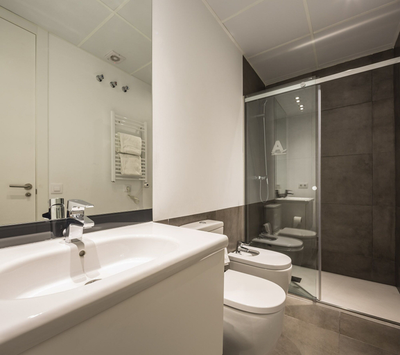 Bathroom 4, Mon Suites San Martín, Valencia
