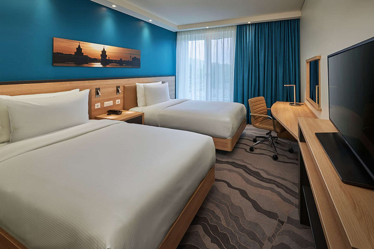 Bedroom 3, Hampton By Hilton Berlin City Centre Alexanderplatz, Berlin