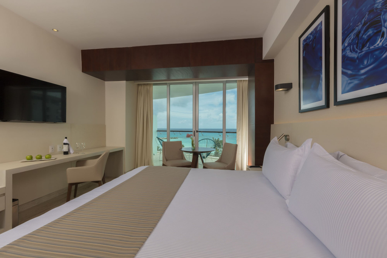Bedroom 3, Altitude at Krystal Grand Cancun - All inclusive, Benito Juárez