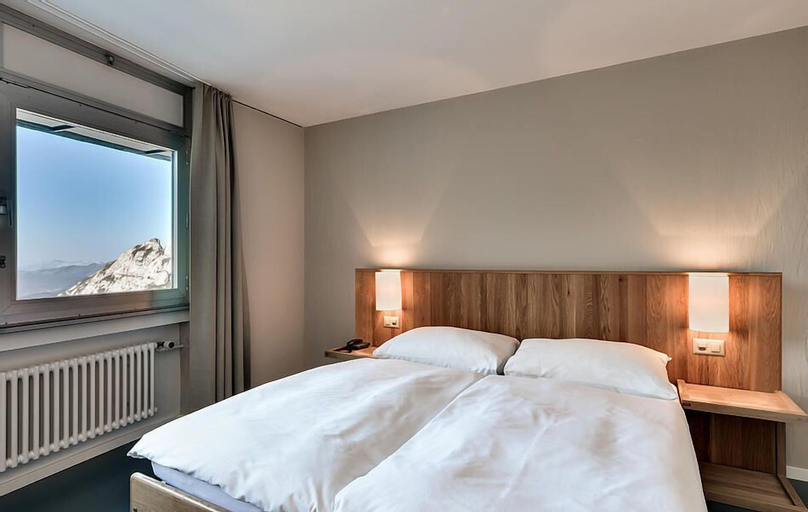 Bedroom 2, Hotel Pilatus Kulm, Luzern