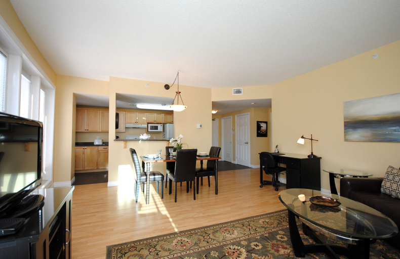 Others 4, Premiere Suites Moncton, Westmorland