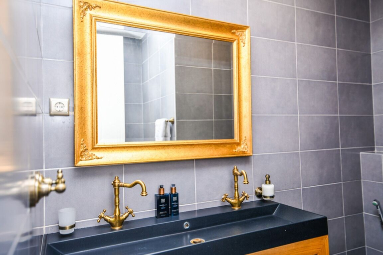 Bathroom 3, Modern 2bdr Apartment-best View- Free Parking, Sarajevo