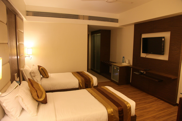 Bedroom 3, Le Grande Residency, Ahmadabad