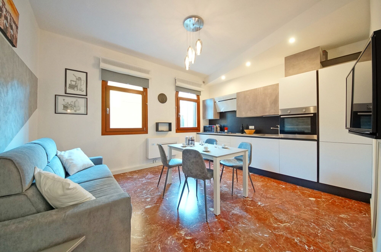 Others 5, DolceVita Apartments N. 439, Venezia