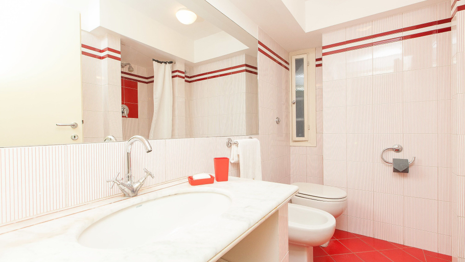 Bathroom 5, Rental in Rome Crociferi 2, Roma