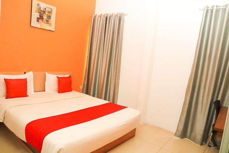 Bedroom 3, De Nearby Hotel, Manado