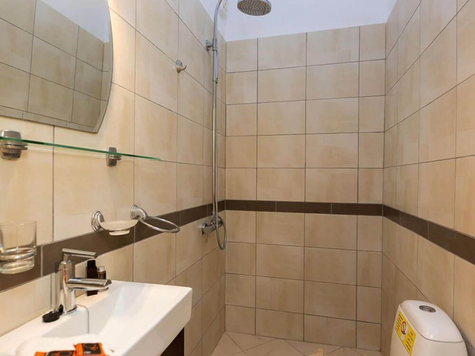 Bathroom 4, Villa Pyramus, Crete
