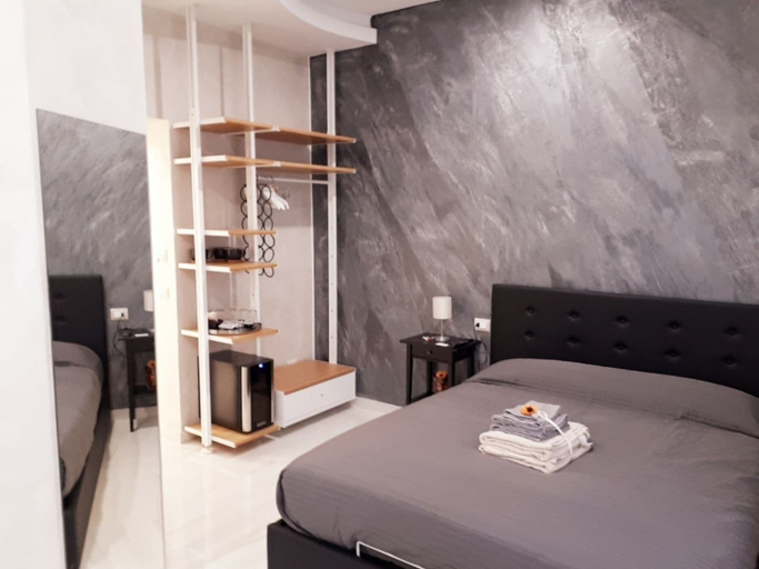 Bedroom 4, Silver House, La Spezia