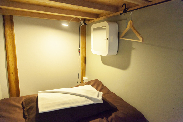 Bedroom 4, Fukuoka Guesthouse HIVE - Hostel, Fukuoka