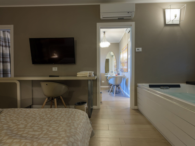 Bedroom 3, Parc Hotel Germano Suites, Verona