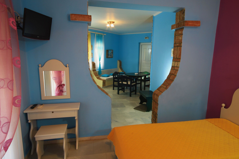 Bedroom 2, Heaven Apartments, Crete