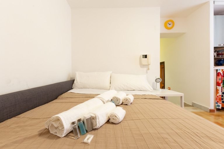 Room 4, Palermo Ariosto Studio, Palermo