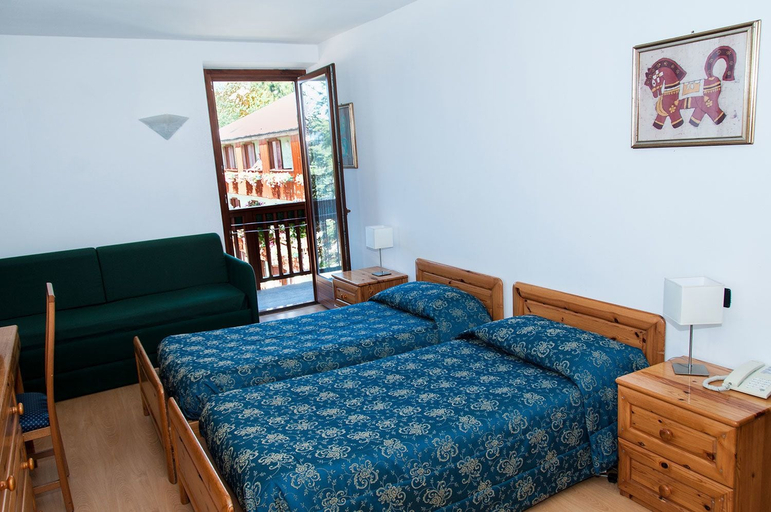 Bedroom 3, Albergo Monteverde, Trento