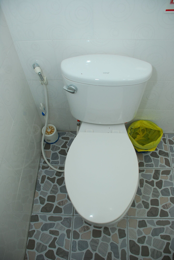 Bathroom, Perm Poon Sup Apartment, Hua Hin