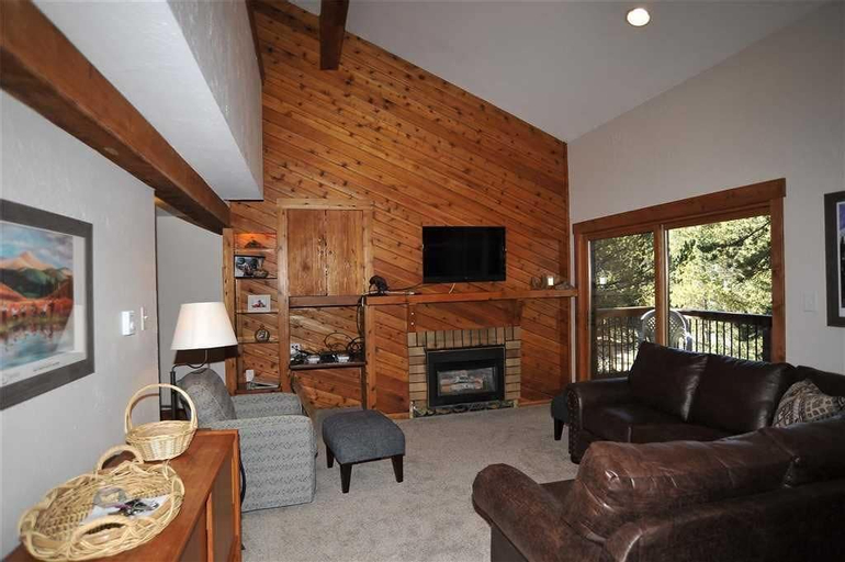 Lance's West 6 Condo with Pool & Hot Tub, Summit