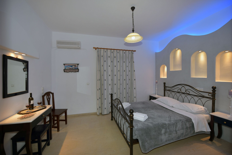 Bedroom 4, Sunflower Santorini, South Aegean
