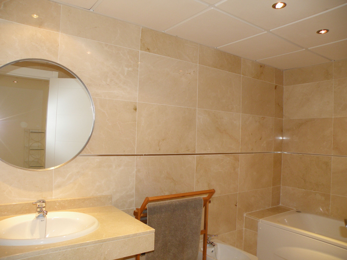 Bathroom 5, Apartamentos Doña Carmen, Málaga