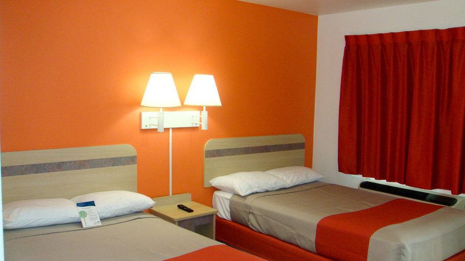 Bedroom 4, Motel 6 Marysville, CA, Yuba