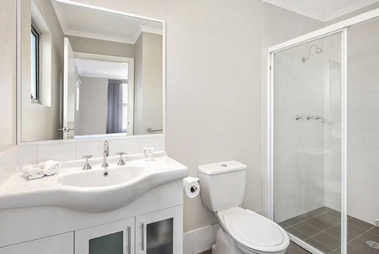 Bedroom 5, Quest Wollongong, Wollongong - Inner