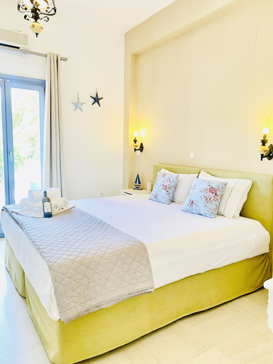 Bedroom 4, Gerani Studios, South Aegean