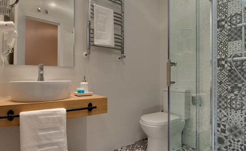 Bathroom 4, Suites You Platinum, Madrid