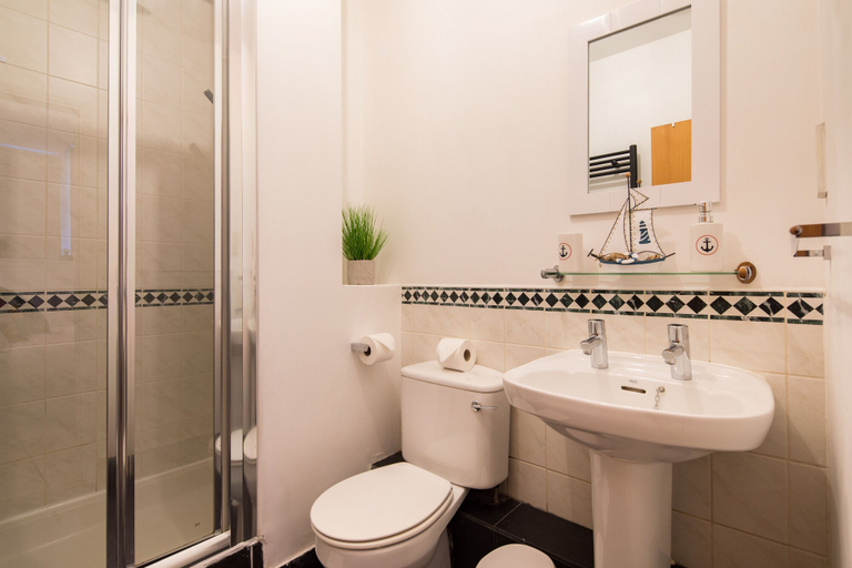 Bathroom 4, The Waterloo Collection, London
