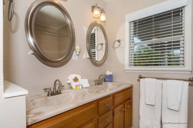 Bathroom 4, Coastal Cottage Haven, San Diego