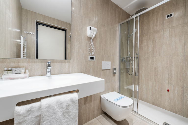Bathroom 5, Hotel Asnigo, Como