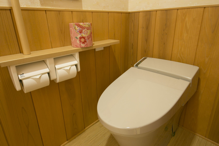Bathroom 4