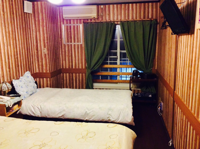 Bedroom 3, Villa Dogo, Matsuyama