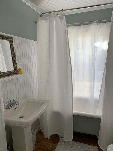 Bathroom 4, Freedom House B&B, Piscataquis