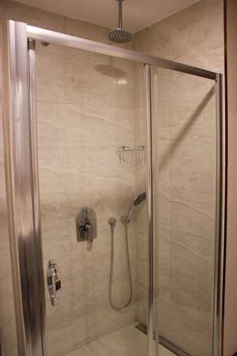 Bathroom 5, Ottoman Suites, Tuzla