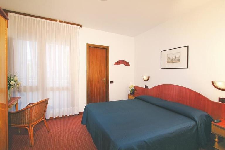 Bedroom 2, Hotel Friuli, Udine