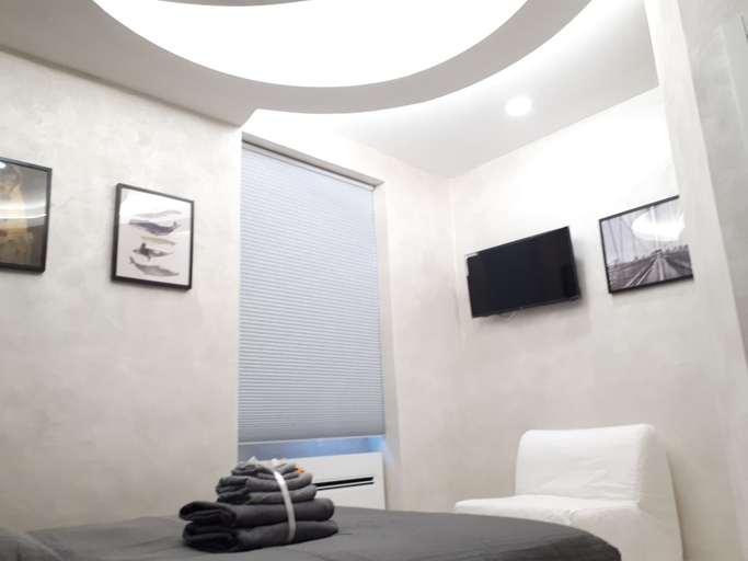 Bedroom 3, Silver House, La Spezia