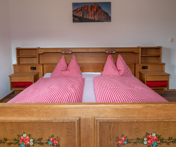 Bedroom 2, Gaestehaus Bergwald, Berchtesgadener Land