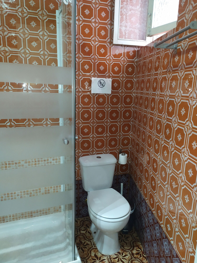 Bathroom 3, Pensión Azahar, Sevilla