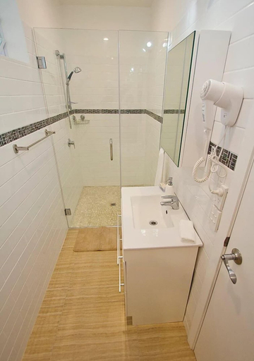 Bathroom 2, Seaside Beachfront Villas, Rorotonga
