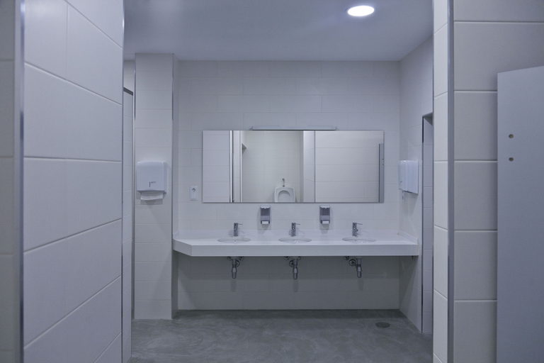 Bathroom 4, Albergue Bela Muxia - Hostel, A Coruña