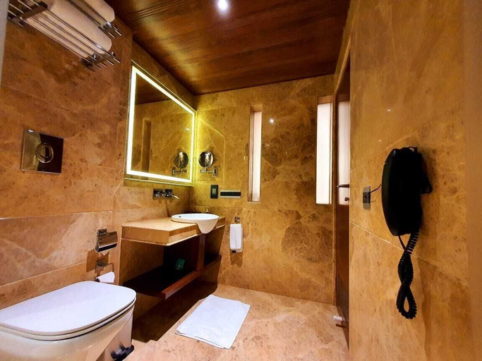 Bathroom 4, Hotel MBC Citadel Nashik, Nashik